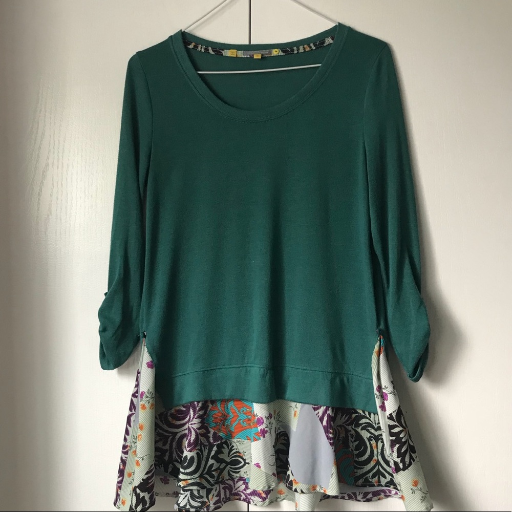 Anthropologie Little yellow button top XS